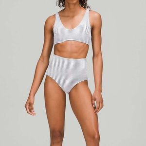 Lululemon / Smocked Swim Bottom High Waisted / White and Navy /  Sz 6